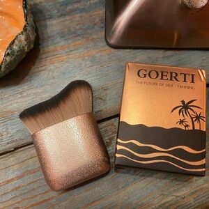 Goerti Tanning Brush with box-New